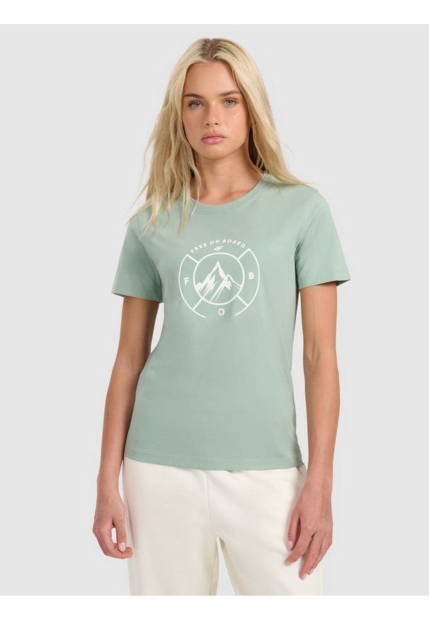 4f - 4F T-shirt regular z nadrukiem damski - zielony M. Okazja: na co dzień. Kolor: zielony. Materiał: dzianina, bawełna. Długość rękawa: krótki rękaw. Długość: krótkie. Wzór: nadruk. Styl: casual