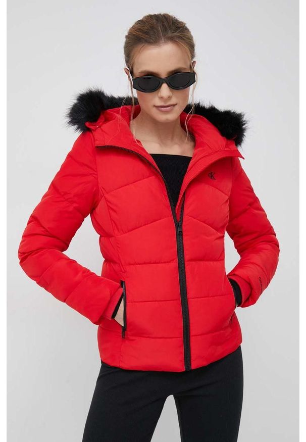 Calvin Klein Jeans kurtka damska kolor czerwony zimowa. Kolor: czerwony. Materiał: futro, materiał. Sezon: zima