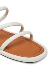 TOMMY HILFIGER - Tommy Hilfiger Klapki Strappy Leather Mule FW0FW08939 Biały. Kolor: biały. Materiał: skóra #3