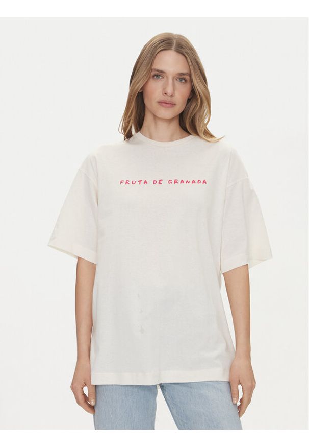 Vero Moda T-Shirt Taz Hailey 10337839 Biały Regular Fit. Kolor: biały. Materiał: bawełna