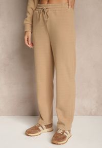 Renee - Ciemnobeżowy Bawełniany Komplet Dresowy z Ociepleniem Spodnie i Bluza z Suwakiem Mistilia. Kolor: beżowy. Materiał: dresówka, bawełna. Sport: turystyka piesza #4
