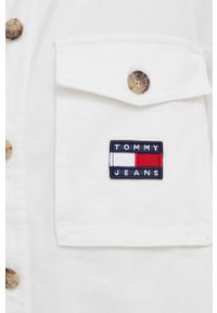Tommy Jeans koszula bawełniana DW0DW12899.PPYY damska kolor biały relaxed z kołnierzykiem klasycznym. Typ kołnierza: kołnierzyk klasyczny. Kolor: biały. Materiał: bawełna. Styl: klasyczny #3