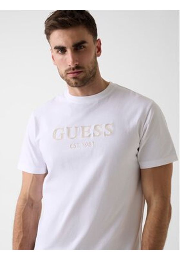 Guess T-Shirt 182676 Biały Classic Fit. Kolor: biały