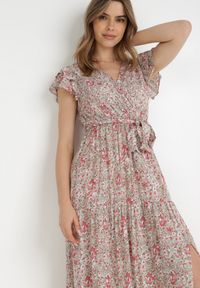 Born2be - Zielono-Czerwona Sukienka Rhenosyne. Okazja: na co dzień. Kolor: zielony. Materiał: materiał. Wzór: kolorowy, kwiaty. Sezon: lato. Typ sukienki: kopertowe, rozkloszowane. Styl: casual. Długość: maxi #6