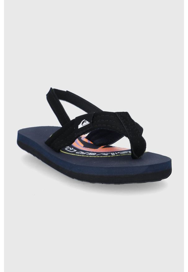 Quiksilver japonki damskie kolor czarny na płaskim obcasie. Kolor: czarny. Materiał: materiał. Wzór: gładki. Obcas: na obcasie. Wysokość obcasa: niski