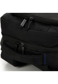 Wittchen - Męski plecak na laptopa 15.6” zaokrągloną klapą i kieszenią zewnętrzną czarny. Kolor: czarny. Materiał: poliester. Styl: młodzieżowy, casual, klasyczny #3