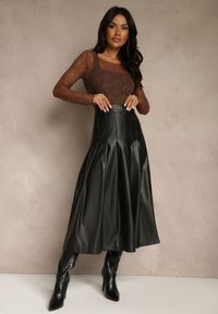 Renee - Czarna Plisowana Spódnica z Imitacji Skóry o Rozkloszowanym Kroju Tusdera. Okazja: na co dzień. Kolor: czarny. Materiał: skóra. Styl: casual, elegancki #3