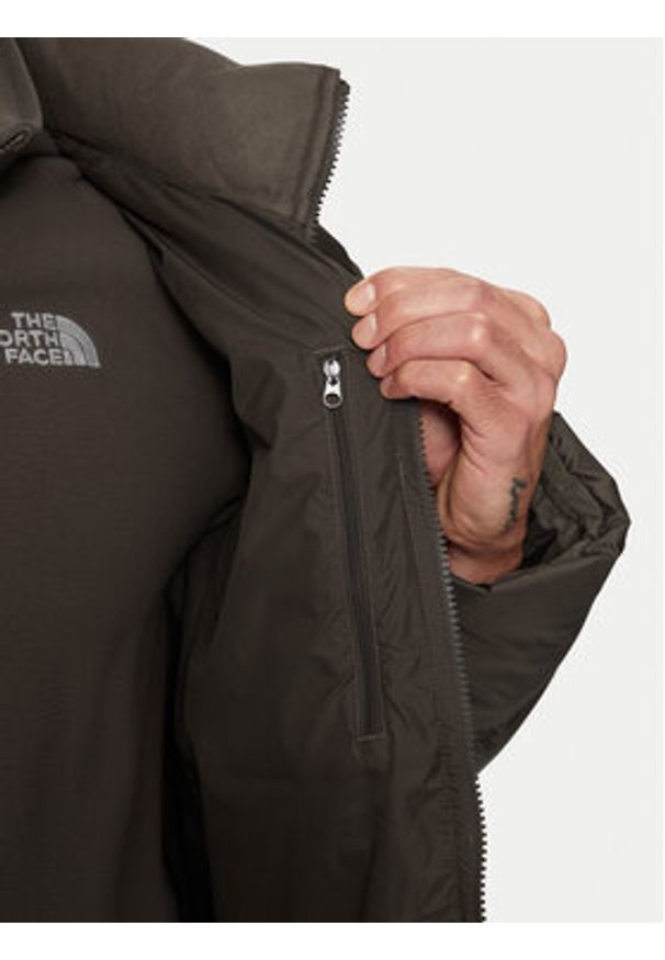 The North Face Kurtka zimowa Saikuru NF0A853I Brązowy Regular Fit. Kolor: brązowy. Materiał: syntetyk. Sezon: zima