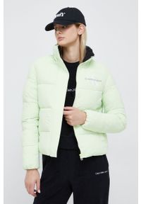 Calvin Klein Jeans kurtka damska kolor zielony zimowa. Okazja: na co dzień. Kolor: zielony. Materiał: włókno, poliester, materiał. Wzór: gładki. Sezon: zima. Styl: casual