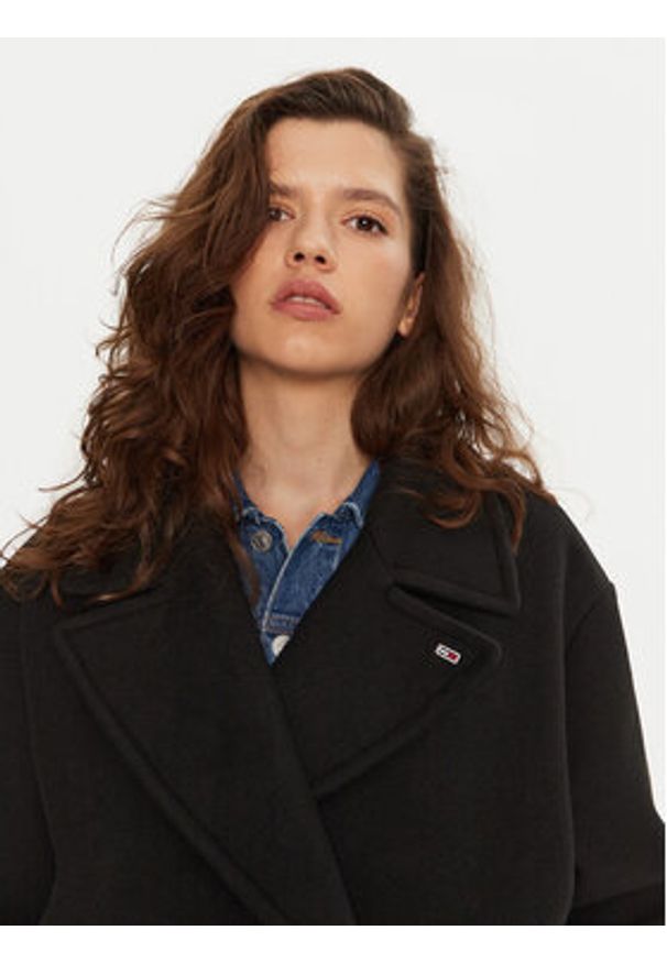 Tommy Jeans Płaszcz przejściowy DW0DW19752 Czarny Regular Fit. Kolor: czarny. Materiał: syntetyk