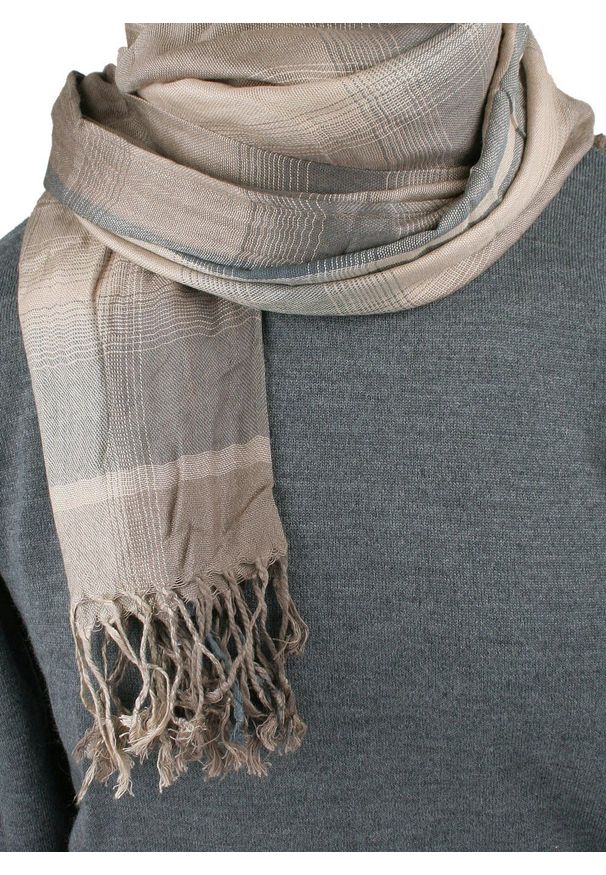 Lekki Szalik Wiosenno-Jesienny - Teer - Stonowana Kolorystyka w Kratę. Okazja: na spacer. Materiał: wiskoza. Wzór: prążki, paski. Sezon: wiosna, jesień. Styl: elegancki