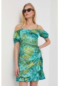 Guess sukienka kolor turkusowy mini prosta. Okazja: na co dzień. Kolor: turkusowy. Materiał: tkanina. Długość rękawa: na ramiączkach. Typ sukienki: proste. Styl: casual. Długość: mini