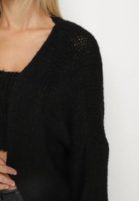 Born2be - Czarny Kardigan Bez Zapięć z Dodatkowym Topem z Wełną i Wiskozą Fendorie. Kolor: czarny. Materiał: wełna, wiskoza. Długość rękawa: na ramiączkach. Długość: długie. Styl: elegancki #5