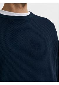 Selected Homme Sweter 16079776 Granatowy Regular Fit. Kolor: niebieski. Materiał: bawełna