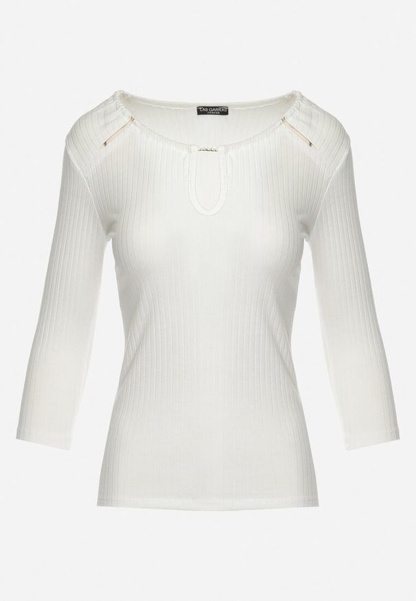 Born2be - Biała Bawełniana Bluzka z Prążkowanej Dzianiny z Rękawami 3/4 i Wycięciem przy Dekolcie Xireal. Kolor: biały. Materiał: dzianina, prążkowany, bawełna. Sezon: wiosna, jesień. Styl: elegancki