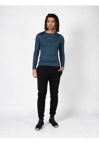 Champion Longsleeve | 218010 | Mężczyzna | Granatowy. Okazja: na co dzień. Kolor: niebieski. Materiał: poliester. Długość rękawa: długi rękaw. Wzór: nadruk. Styl: casual