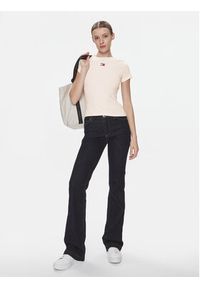 Tommy Jeans T-Shirt Badge DW0DW17881 Kremowy Slim Fit. Kolor: kremowy. Materiał: bawełna #4