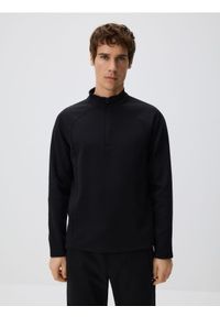 Reserved - Bluza ze stójką - czarny. Kolor: czarny. Materiał: dzianina. Wzór: gładki #1