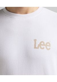 Lee - LEE WOBBLY LEE SWS MĘSKA BLUZA KLASYCZNA LOGO BRIGHT WHITE L81MSPLJ. Styl: klasyczny #4