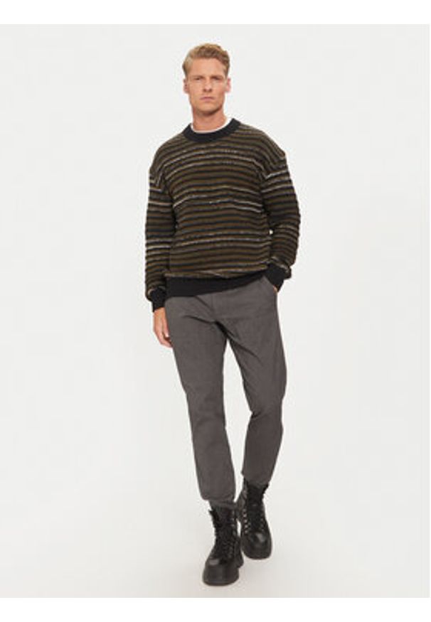 BOSS - Boss Sweter 50523580 Czarny Regular Fit. Kolor: czarny. Materiał: syntetyk