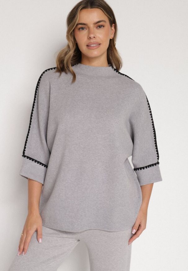 Born2be - Szary Sweter z Kontrastową Lamówką Tuselle. Okazja: do pracy, na spotkanie biznesowe. Kolor: szary. Materiał: jeans. Styl: biznesowy