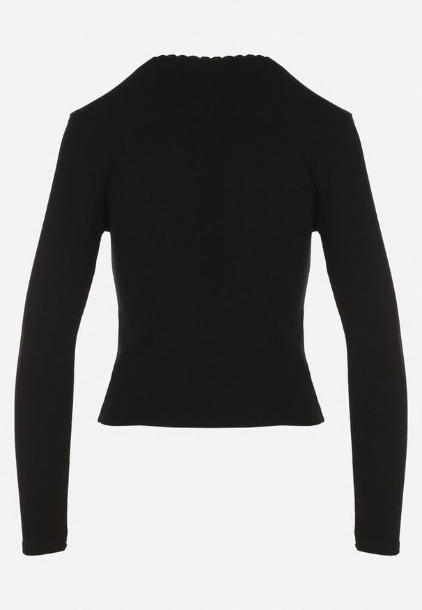 Born2be - Czarna Bluzka z Wiskozą Ozdobiona Koronką i Guzikami Midvira. Okazja: na co dzień. Kolor: czarny. Materiał: wiskoza, koronka. Długość rękawa: długi rękaw. Długość: długie. Wzór: aplikacja, koronka. Styl: casual