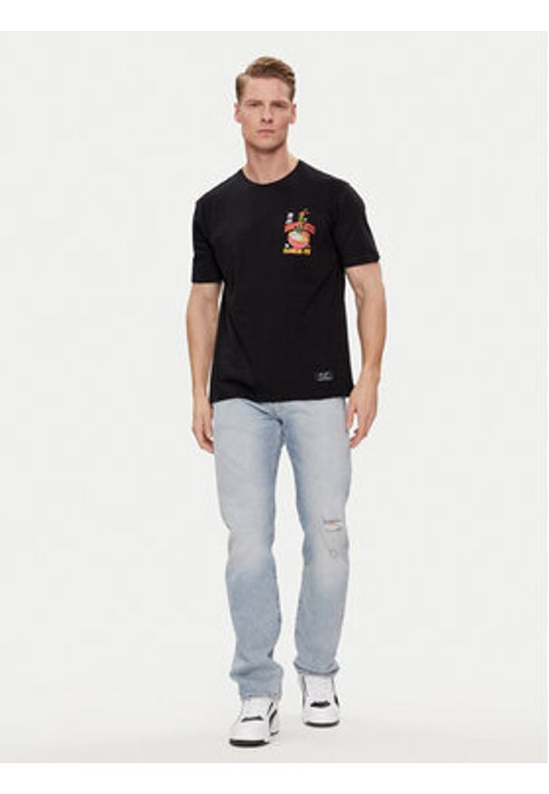 Brave Soul T-Shirt MTS-149TAKEAWAY Czarny Straight Fit. Kolor: czarny. Materiał: bawełna