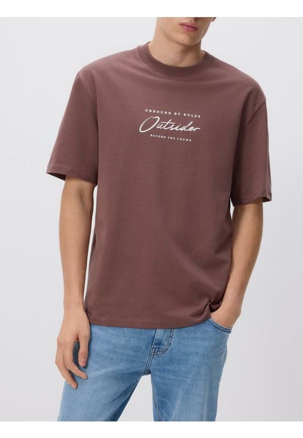 Reserved - T-shirt comfort z nadrukiem - jasnofioletowy. Kolor: fioletowy. Materiał: bawełna, dzianina. Wzór: nadruk