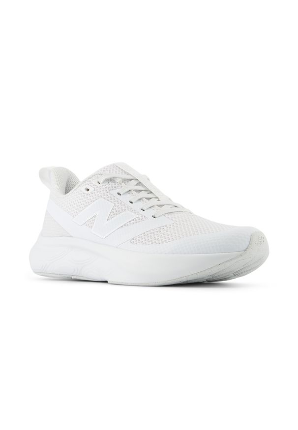 Buty dziecięce New Balance GK625WW - białe. Kolor: biały. Materiał: syntetyk, materiał, guma. Szerokość cholewki: normalna. Sport: turystyka piesza, fitness
