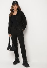 Born2be - Czarny Komplet Dresowy Bluza z Kapturem i Spodnie z Troczkiem Sorttia. Kolor: czarny. Materiał: dresówka #3
