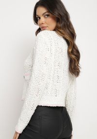 Born2be - Beżowy Kardigan z Wiskozą na Guziki i Imitacją Kieszeni Liales. Okazja: na co dzień. Kolor: beżowy. Materiał: wiskoza. Styl: elegancki, casual #3