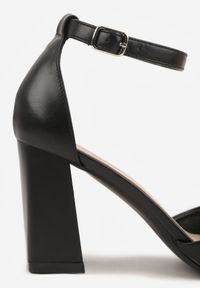 Renee - Czarne Czółenka na Słupku w Klasycznym Stylu ze Szpiczastym Noskiem Zelelle. Nosek buta: szpiczasty. Kolor: czarny. Wzór: gładki. Obcas: na słupku. Styl: klasyczny #4