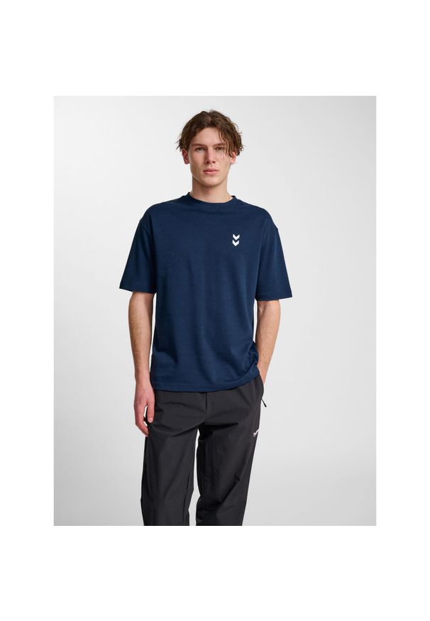 Koszulka Hummel Hiit. Kolor: wielokolorowy, niebieski, zielony. Sport: fitness