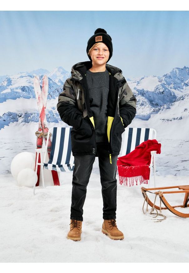 Sinsay - Kurtka rozpinana z kapturem - wielobarwny. Typ kołnierza: kaptur