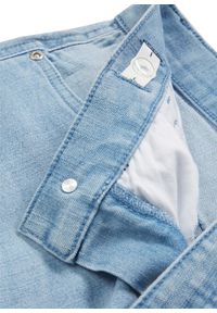 bonprix - Dżinsy ze stretchem loose fit z regulowanym paskiem, prosta nogawka. Kolor: niebieski #2
