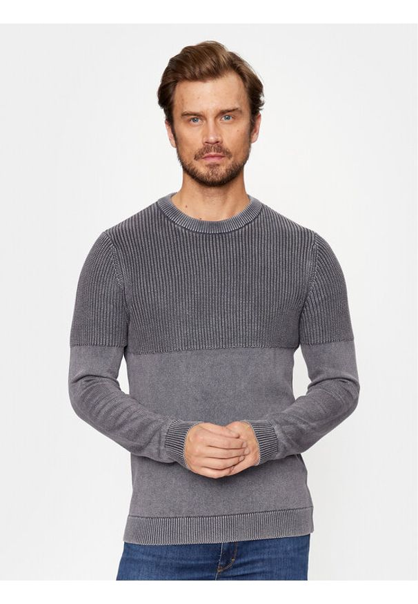 Jack & Jones - Jack&Jones Sweter 12236265 Szary Regular Fit. Kolor: szary. Materiał: bawełna