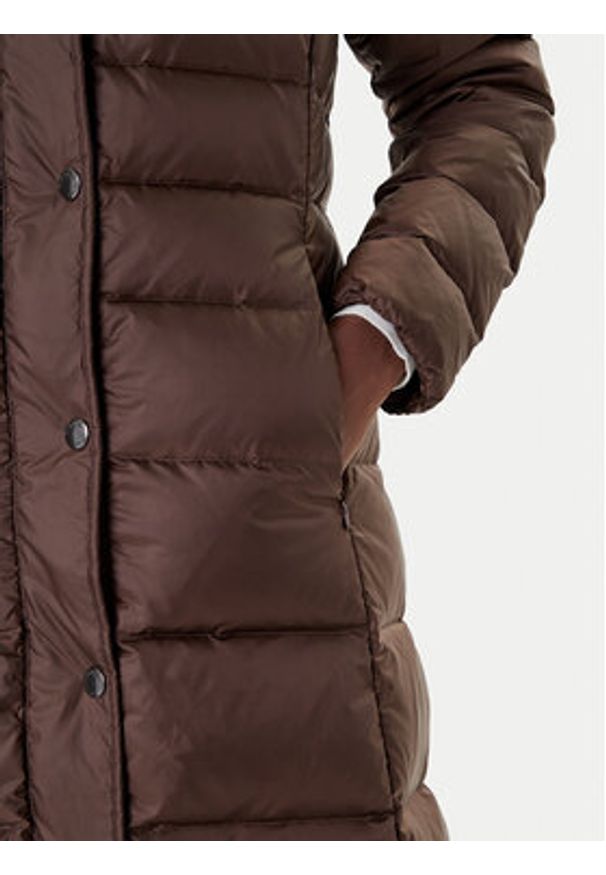 Blauer Płaszcz zimowy 25WBLDK03101 Brązowy Regular Fit. Kolor: brązowy. Materiał: syntetyk. Sezon: zima