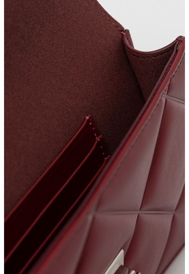 Furla Torebka skórzana kolor bordowy. Kolor: czerwony. Materiał: skórzane