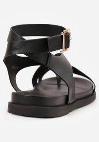 Renee - Czarne Sandały w Stylu Japonek VICES z Paskiem na Palec i Zdobieniem Lilvia. Okazja: na imprezę, na co dzień. Zapięcie: pasek. Kolor: czarny. Materiał: satyna. Wzór: aplikacja. Sezon: lato. Styl: casual, elegancki #8