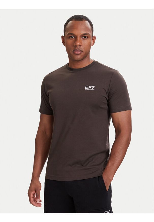 EA7 Emporio Armani T-Shirt 8NPT25 PJVPZ U6027 Brązowy Regular Fit. Kolor: brązowy. Materiał: bawełna