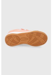 Kappa buty dziecięce Kickoff. Nosek buta: okrągły. Zapięcie: rzepy. Kolor: pomarańczowy. Materiał: guma. Wzór: nadruk