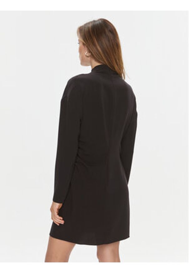 Calvin Klein Sukienka codzienna K20K206110 Czarny Regular Fit. Okazja: na co dzień. Kolor: czarny. Materiał: syntetyk. Typ sukienki: proste. Styl: casual