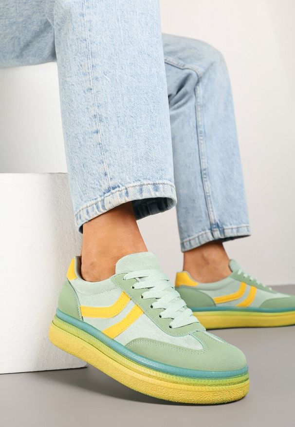 Born2be - Zielono-Żółte Sneakersy w Stylu Klasycznych Tenisówek na Grubej Podeszwie Grelritia. Nosek buta: okrągły. Zapięcie: sznurówki. Kolor: zielony. Materiał: materiał. Obcas: na obcasie. Wysokość obcasa: niski