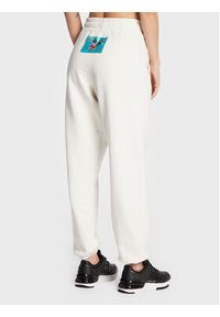 Replay Spodnie dresowe W8599B.000.23358P Biały Relaxed Fit. Kolor: biały. Materiał: bawełna #3