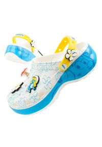 Klapki sandały chodaki damskie Crocs Smurfs na platformie Smerfy. Kolor: biały, niebieski, wielokolorowy. Materiał: materiał. Obcas: na platformie