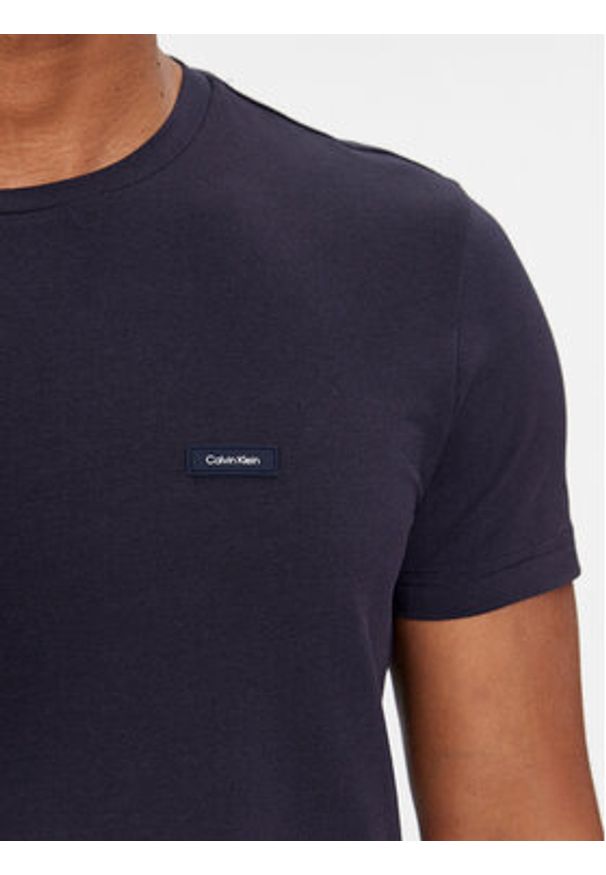 Calvin Klein T-Shirt K10K112724 Granatowy Slim Fit. Kolor: niebieski. Materiał: bawełna