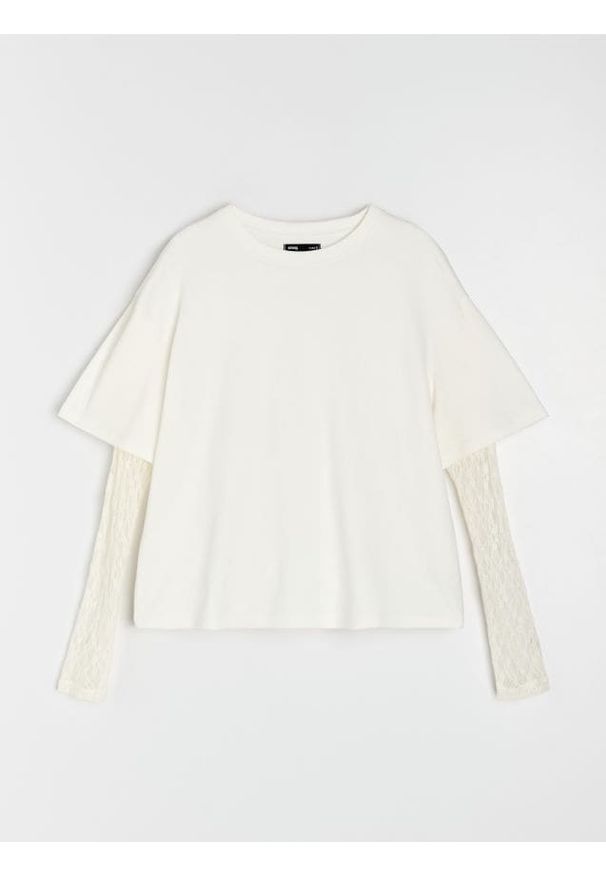 Sinsay - Bawełniana bluzka z koronkowymi rękawami - kremowy. Kolor: kremowy. Materiał: bawełna, koronka
