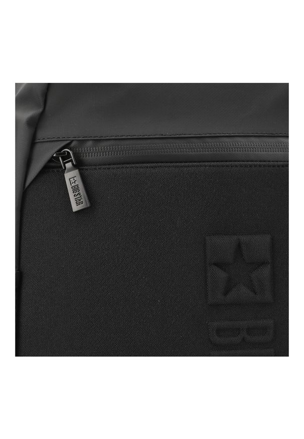 Big-Star - Uniwersalny Czarny Plecak Big Star. Kolor: czarny. Materiał: materiał. Styl: casual