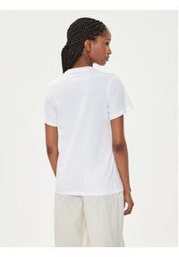 Converse T-Shirt W Chuck Patch Infill Tee 10026362-A01 Biały Regular Fit. Kolor: biały. Materiał: bawełna #5