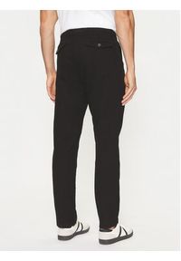 Guess Spodnie materiałowe M4BB27 WGHA1 Czarny Slim Fit. Kolor: czarny. Materiał: bawełna